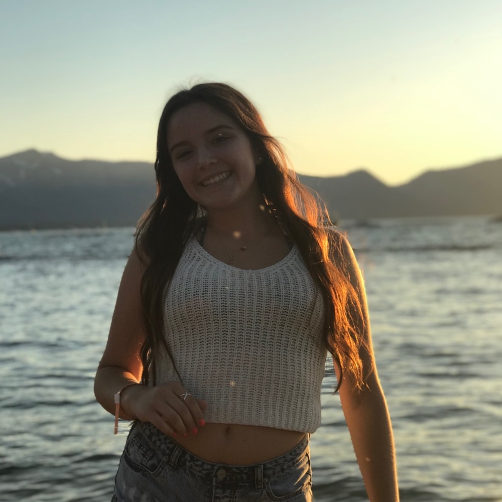 Meet your Posher, Kenzie
